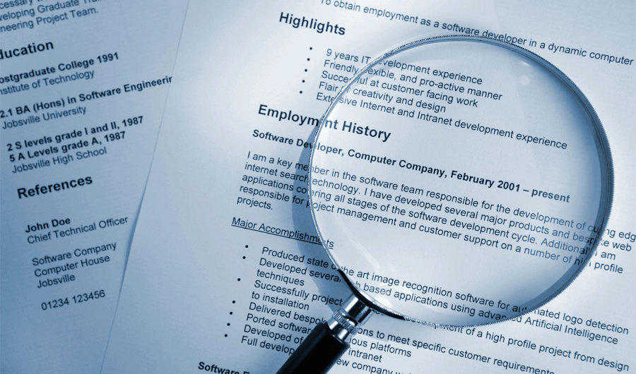 blog-background-screens magnifying glass on resume