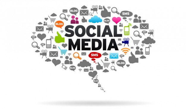 Fotolia_40129935BLOGb social media though bubble