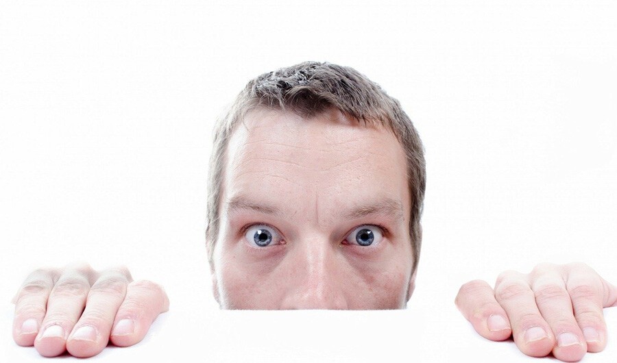 people-314481_1280 fearful conversations